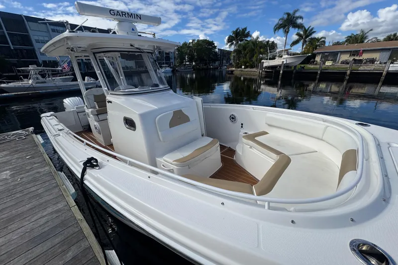 Slide: The Image of Edgewater 280CC 2022 - 5