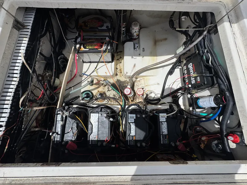 Slide: The Image of Boston Whaler 305 Conquest 2004 - 12