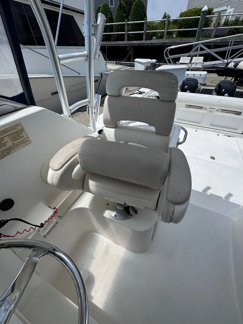 Slide: The Image of Boston Whaler 305 Conquest 2004 - 16
