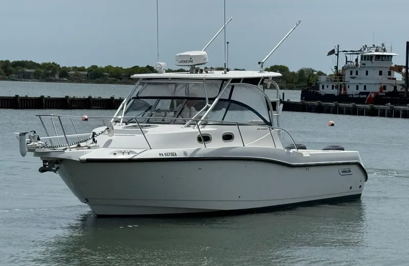Slide: The Image of Boston Whaler 305 Conquest 2004 - 5