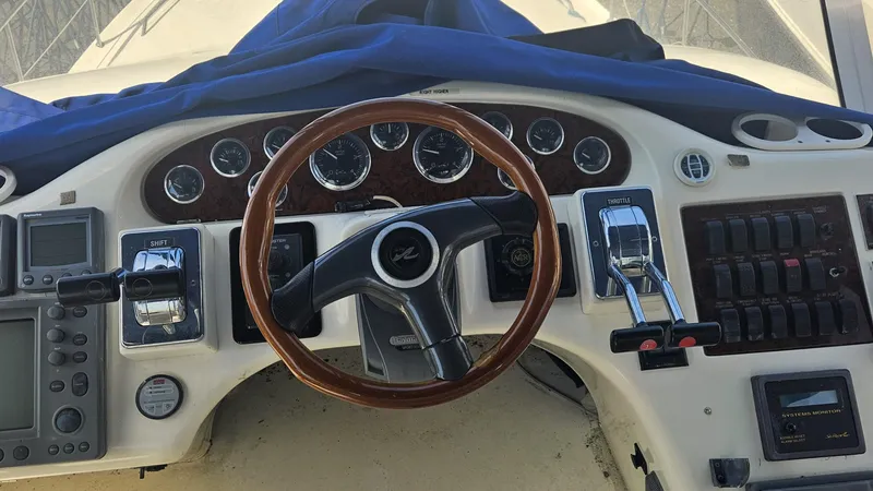 Slide: The Image of Sea Ray 400 Sedan Bridge 2000 - 11