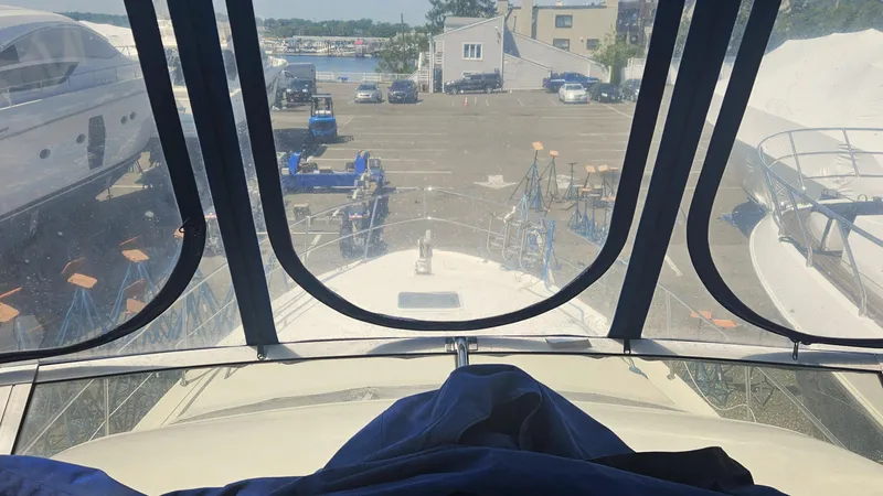 Slide: The Image of Sea Ray 400 Sedan Bridge 2000 - 13