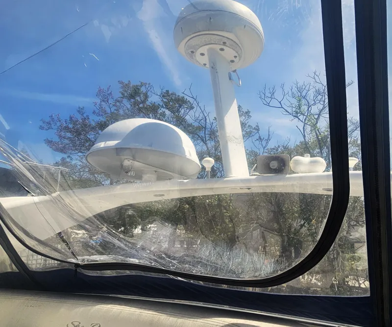 Slide: The Image of Sea Ray 400 Sedan Bridge 2000 - 15