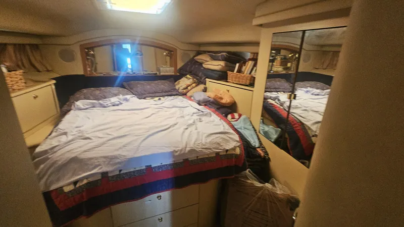 Slide: The Image of Sea Ray 400 Sedan Bridge 2000 - 22