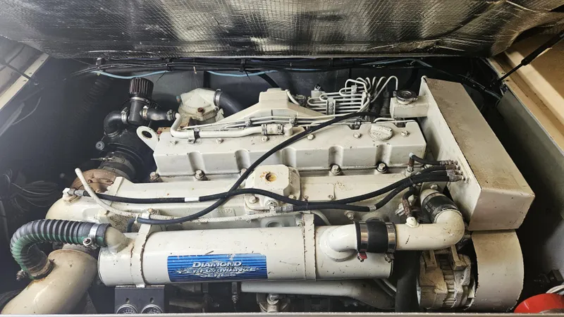 Slide: The Image of Sea Ray 400 Sedan Bridge 2000 - 26