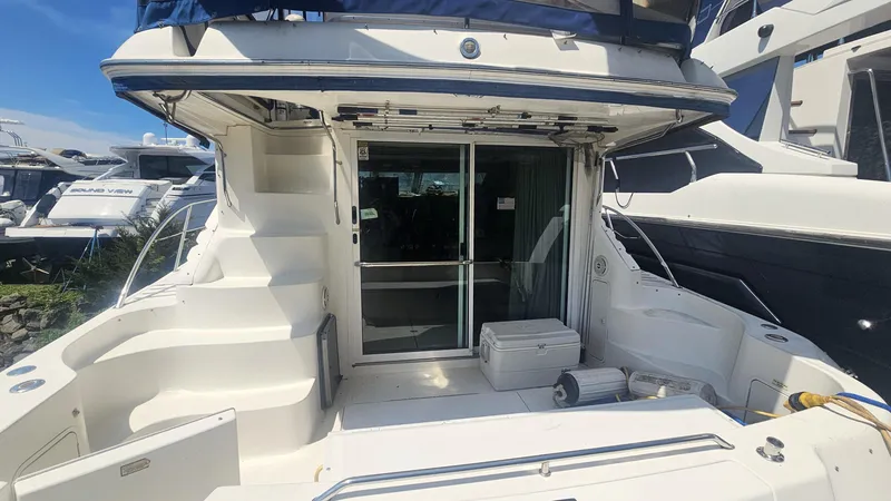 Slide: The Image of Sea Ray 400 Sedan Bridge 2000 - 6