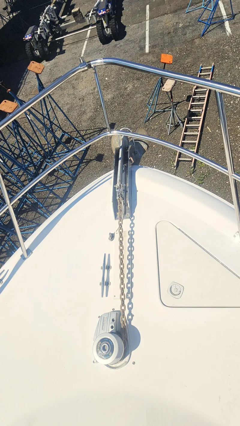 Slide: The Image of Sea Ray 400 Sedan Bridge 2000 - 7