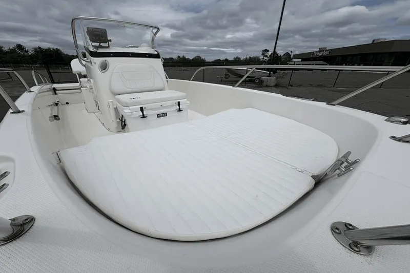 Slide: The Image of Boston Whaler 170 Dauntless 2013 - 1