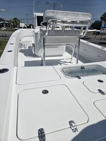 Slide: The Image of Contender 26 Bay 2025 - 3