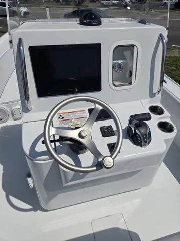 Slide: The Image of Contender 26 Bay 2025 - 5