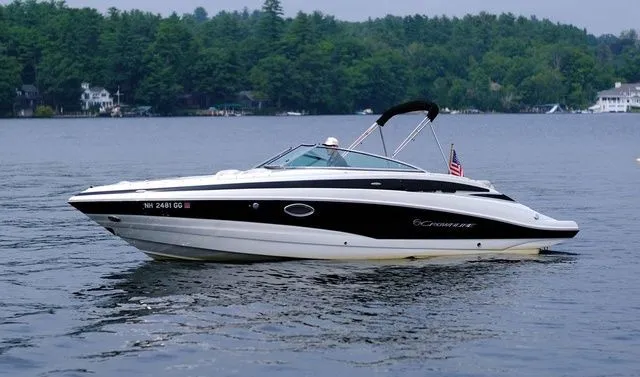 Slide: The Image of Crownline Boats 255 SS 2015 - 3
