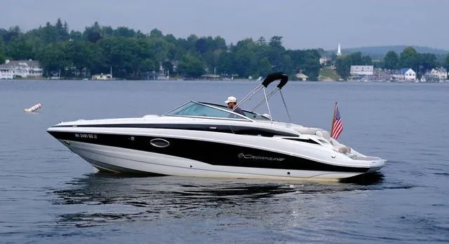 Slide: The Image of Crownline Boats 255 SS 2015 - 9