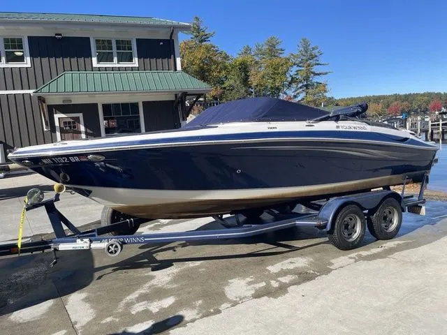 Slide: The Image of Four Winns H220 2011 - 14