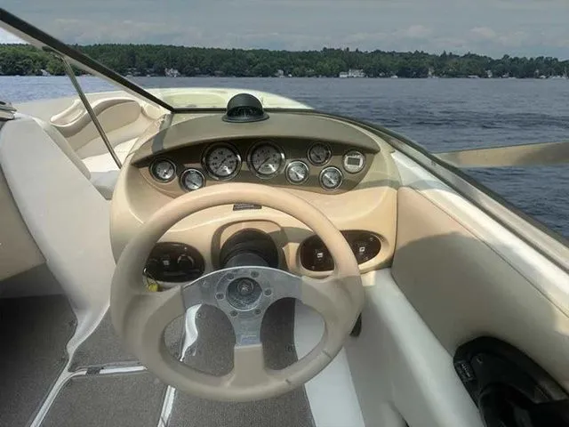 Slide: The Image of Chaparral 180 SSi 2004 - 6