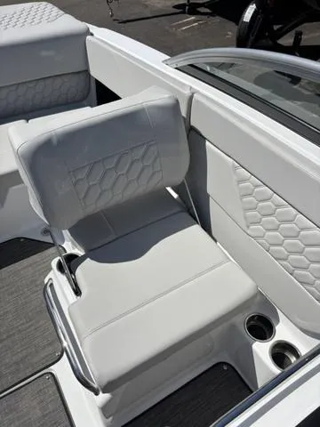 Slide: The Image of Four Winns H1 2025 - 13