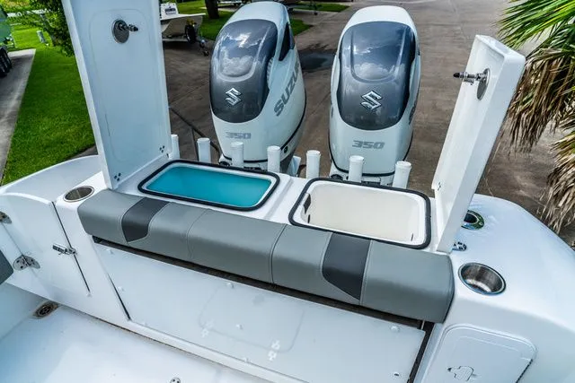 Slide: The Image of Cape Horn 32 T 2025 - 8