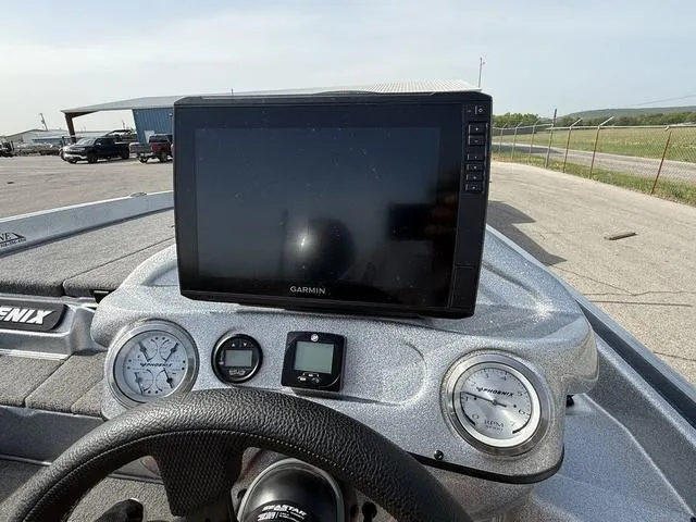 Slide: The Image of Phoenix Bass Boat 20 XE 2024 - 14