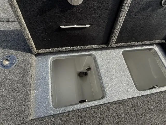 Slide: The Image of Phoenix Bass Boat 20 XE 2024 - 20