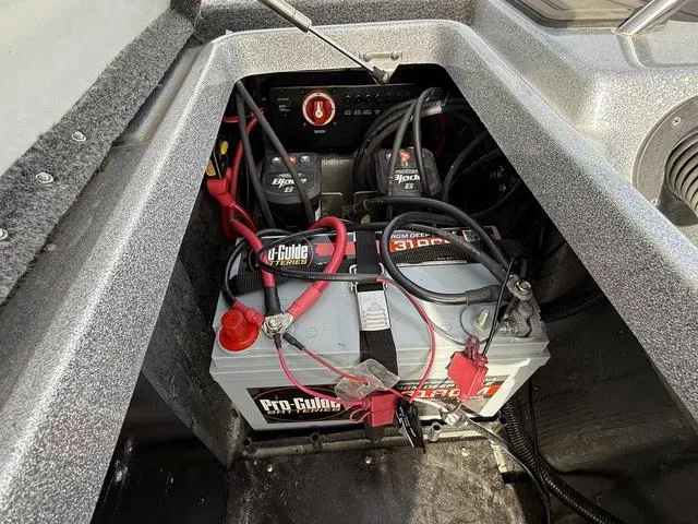 Slide: The Image of Phoenix Bass Boat 20 XE 2024 - 22