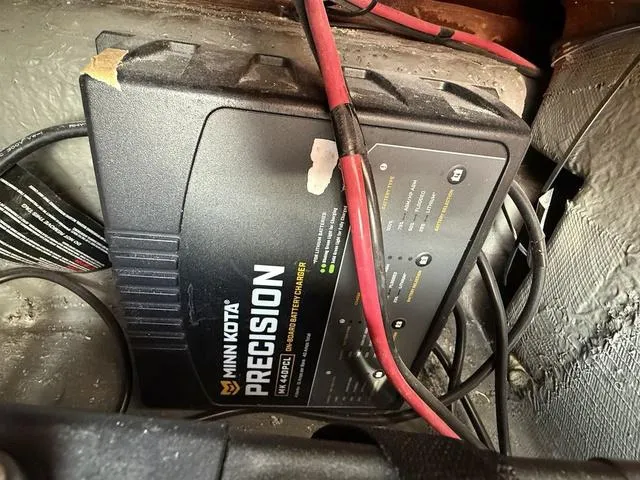 Slide: The Image of Phoenix Bass Boat 20 XE 2024 - 24