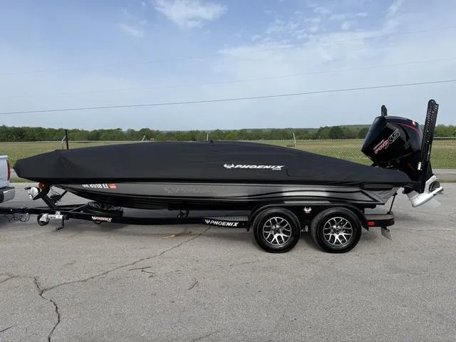 Slide: The Image of Phoenix Bass Boat 20 XE 2024 - 5