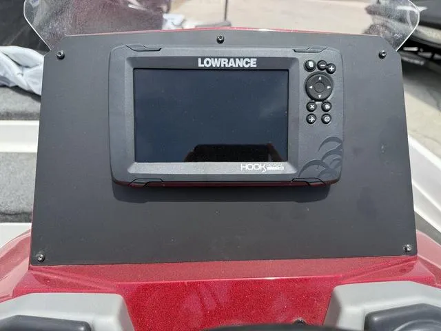 Slide: The Image of Lowrance Hook fish finder on 2019 Ranger Z175 boat dashboard. - 18