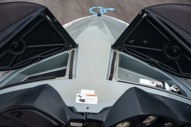 Slide: The Image of Yamaha XR 1800 2001 - 13