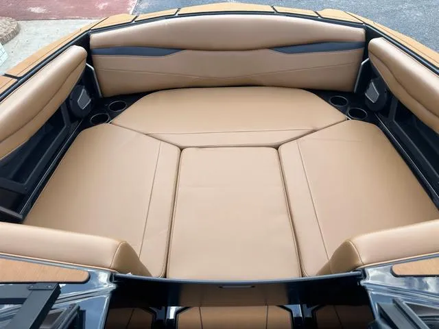 Slide: The Image of Axis Wake Research A Series A225 2025 - 12