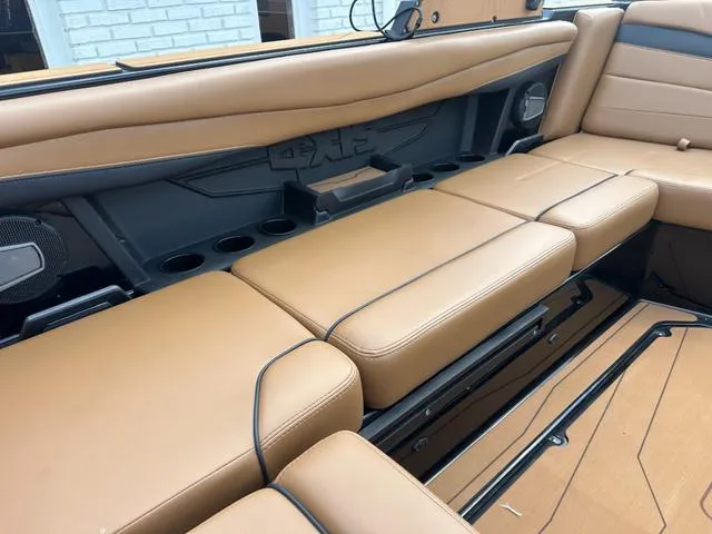 Slide: The Image of Axis Wake Research A Series A225 2025 - 9