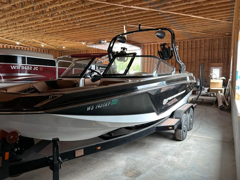 Slide: The Image of Nautique Super Air Nautique GS20 2021 - 0