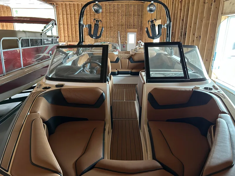 Slide: The Image of Nautique Super Air Nautique GS20 2021 - 8