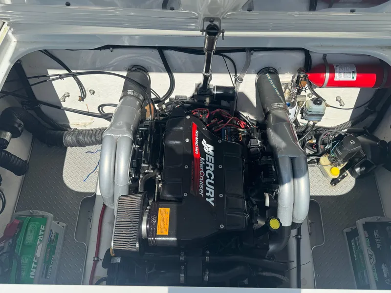 Slide: The Image of Engine compartment of a 2000 Formula 271 FASTech boat with Mercury engine. - 14