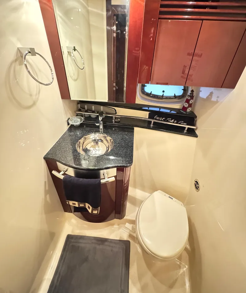 Slide: The Image of Sea Ray 48 Sundancer 2009 - 42