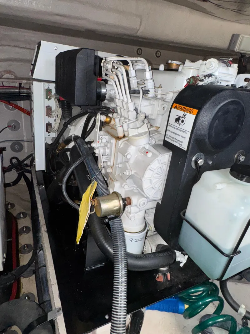 Slide: The Image of Sea Ray 48 Sundancer 2009 - 46