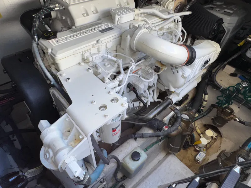 Slide: The Image of Sea Ray 48 Sundancer 2009 - 47