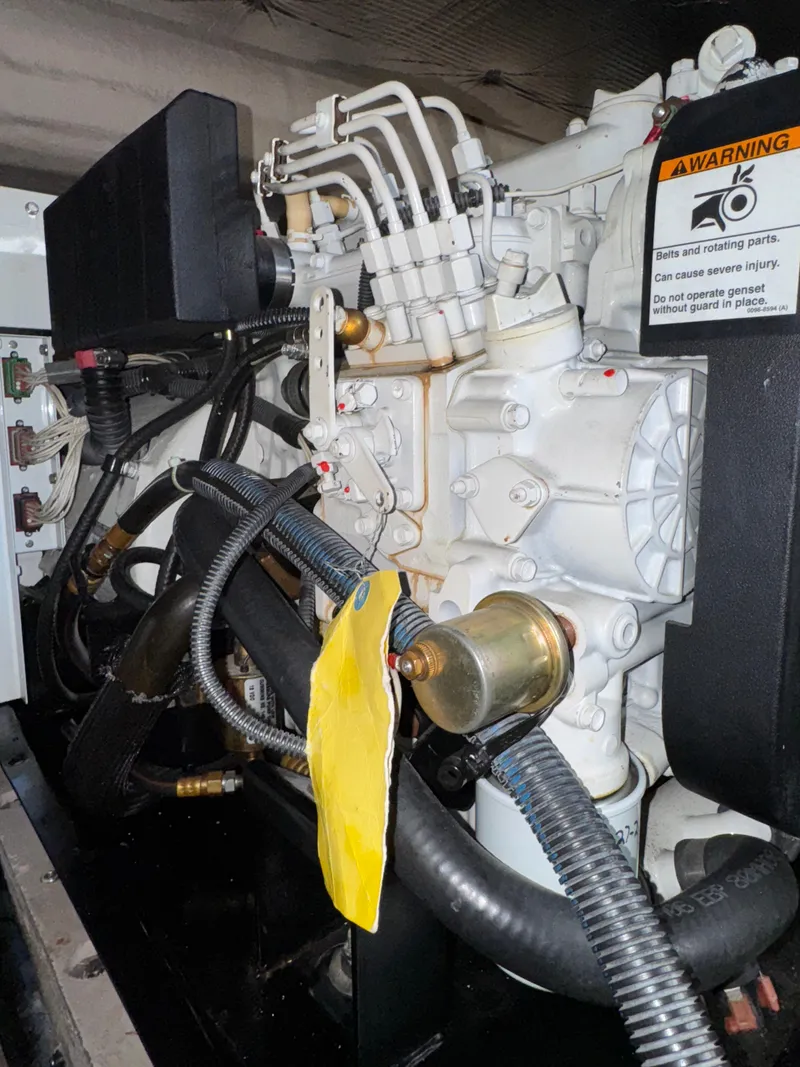 Slide: The Image of Sea Ray 48 Sundancer 2009 - 48