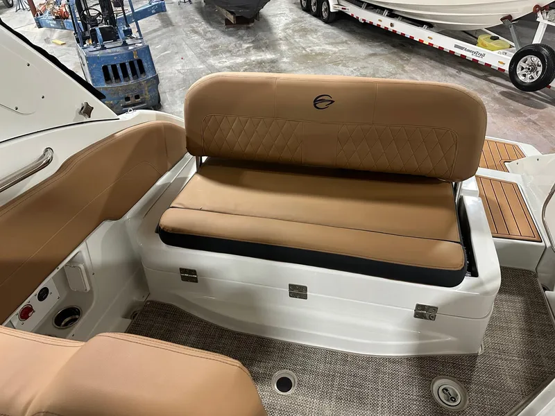 Slide: The Image of Crownline Boats CR Series 270 CR 2025 - 16