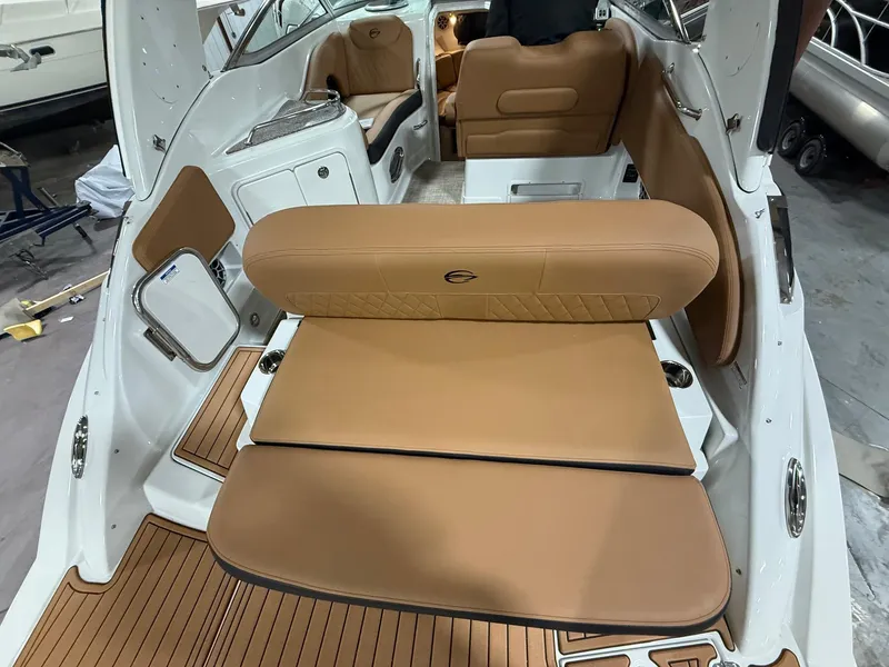Slide: The Image of Crownline Boats CR Series 270 CR 2025 - 6