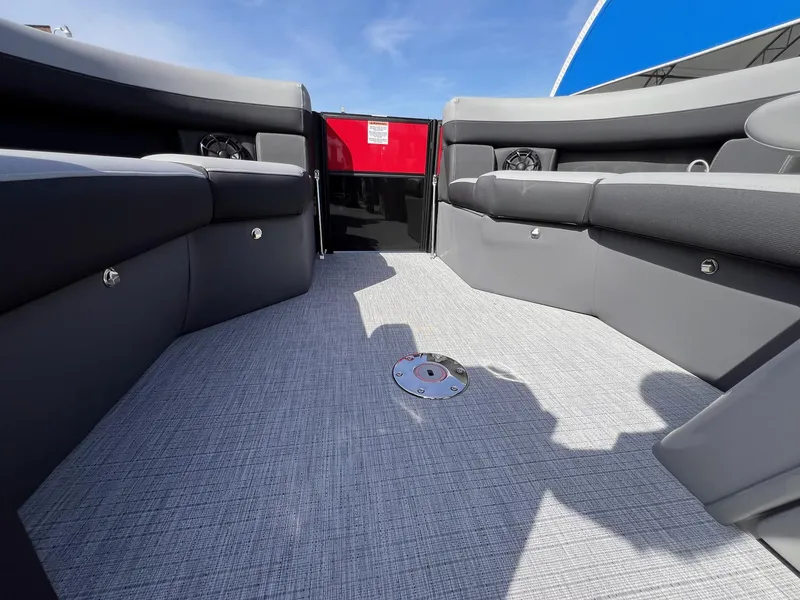 Slide: The Image of Berkshire CTS Series 22RFX CTS 2025 - 19