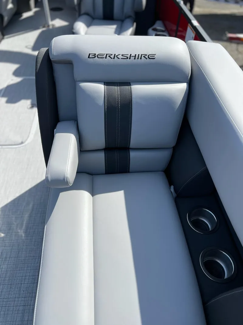 Slide: The Image of Berkshire CTS Series 22RFX CTS 2025 - 34