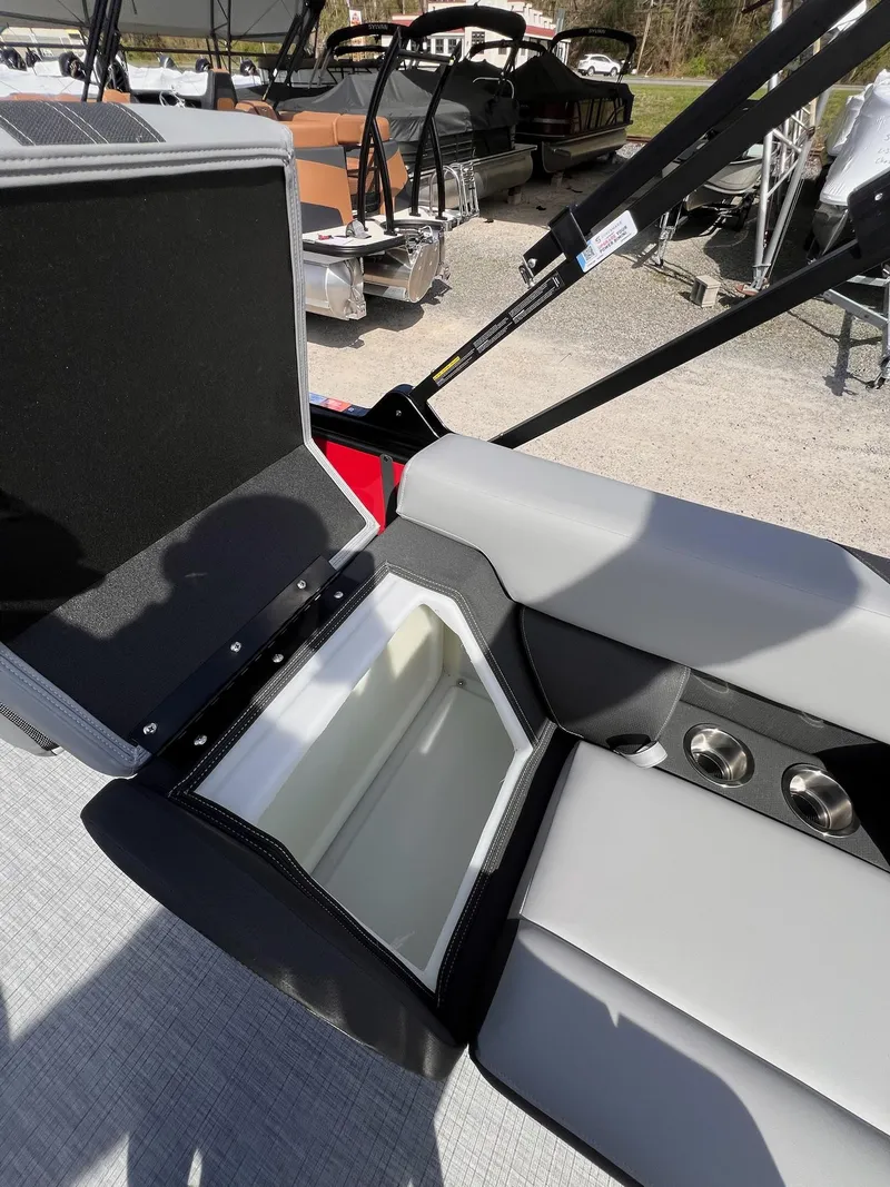 Slide: The Image of Berkshire CTS Series 22RFX CTS 2025 - 35