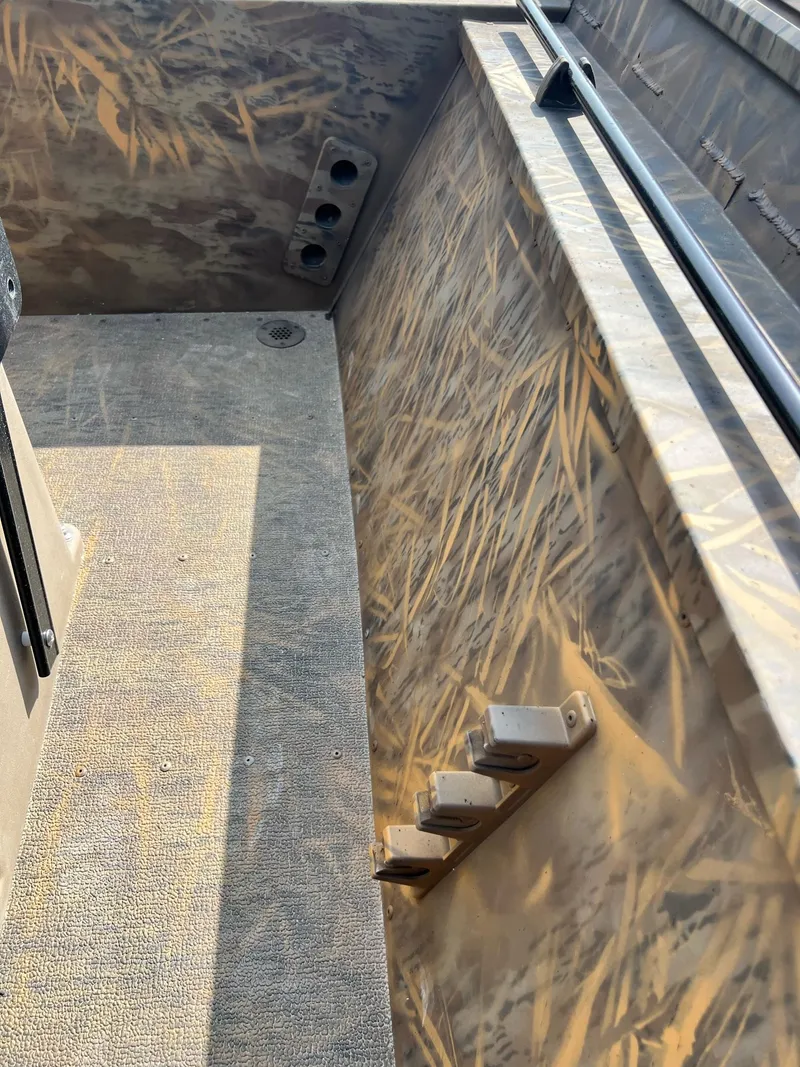 Slide: The Image of G3 17 CCJ Camo Jet Tunnel 2025 - 36