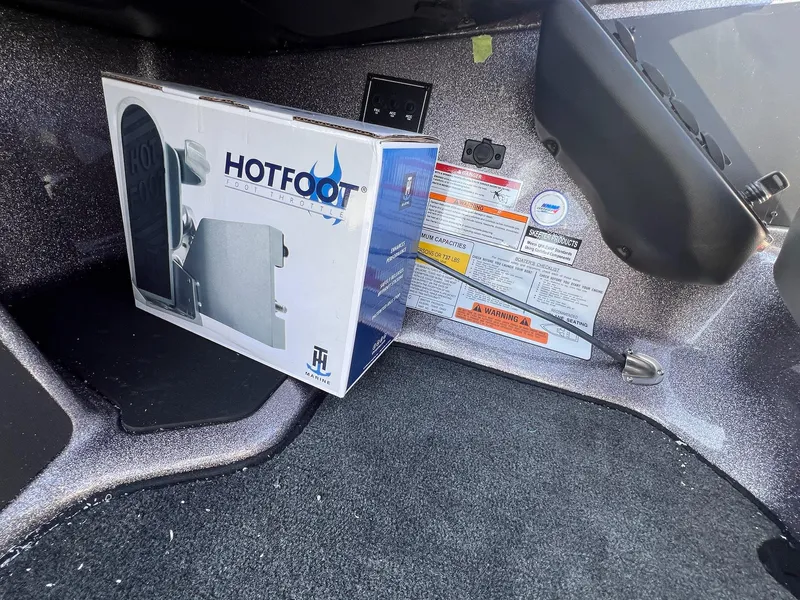 Slide: The Image of Skeeter ZXR 20 SE 2025 - 11