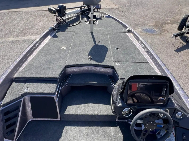 Slide: The Image of Skeeter ZXR 20 SE 2025 - 12