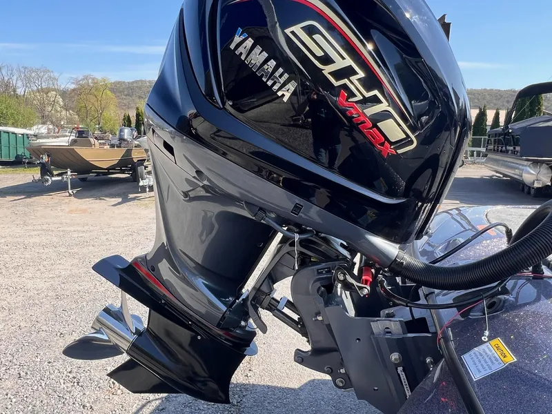 Slide: The Image of Skeeter ZXR 20 SE 2025 - 16