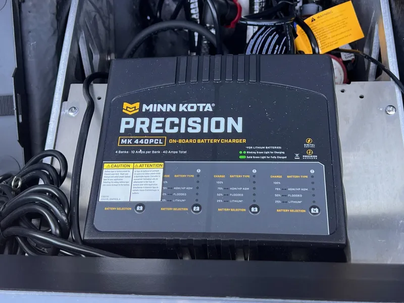 Slide: The Image of Skeeter ZXR 20 SE 2025 - 23