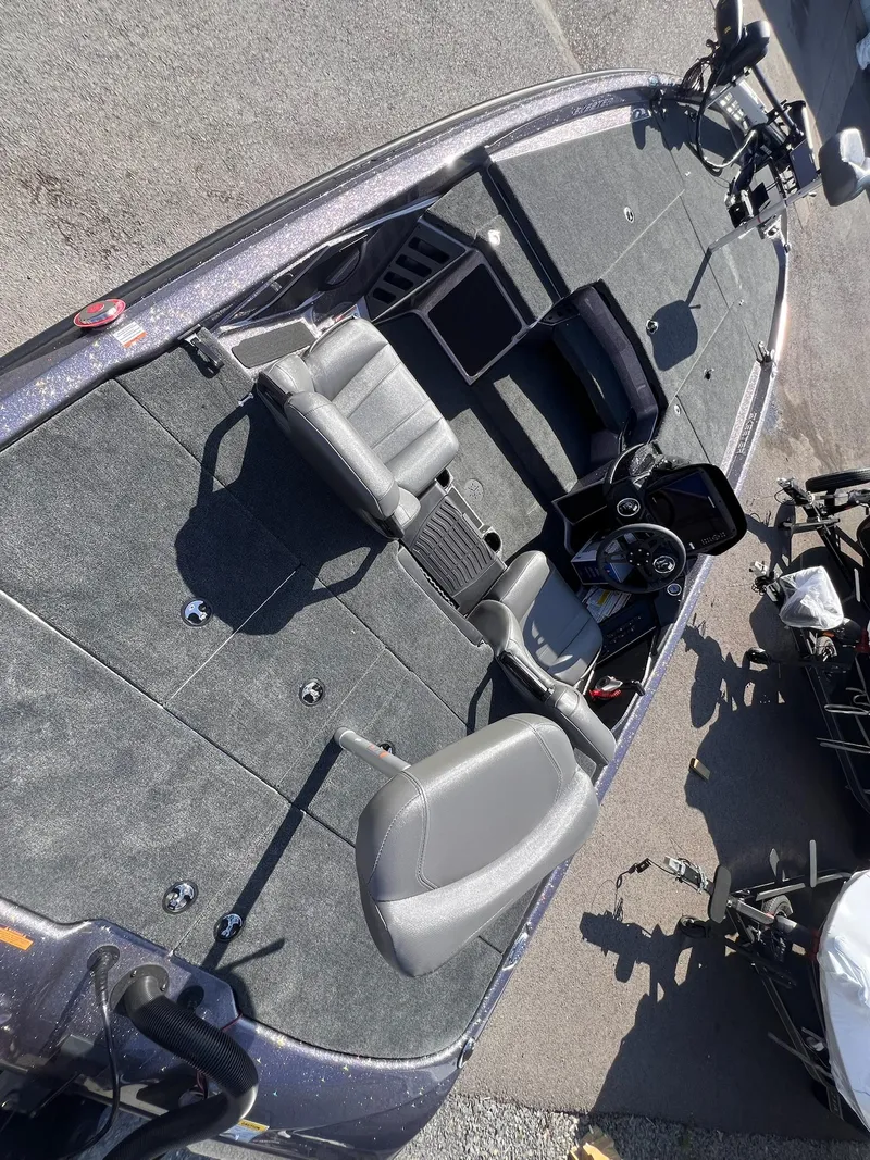 Slide: The Image of Skeeter ZXR 20 SE 2025 - 25