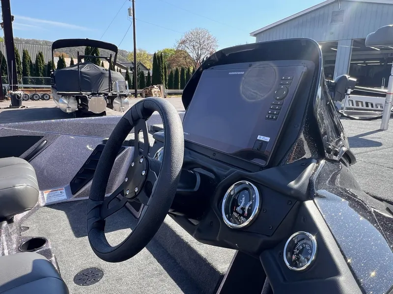 Slide: The Image of Skeeter ZXR 20 SE 2025 - 26