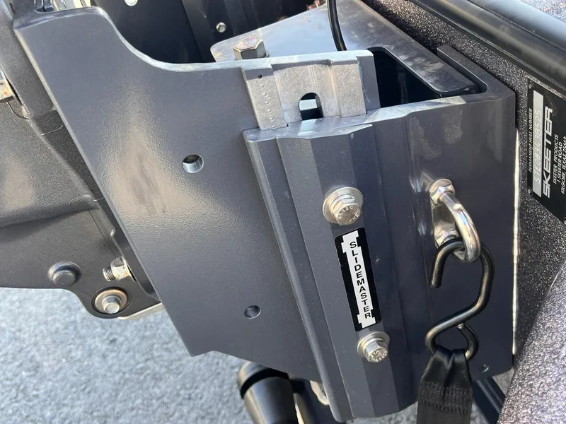 Slide: The Image of Skeeter ZXR 20 SE 2025 - 27