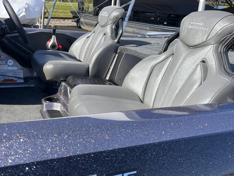 Slide: The Image of Skeeter ZXR 20 SE 2025 - 35